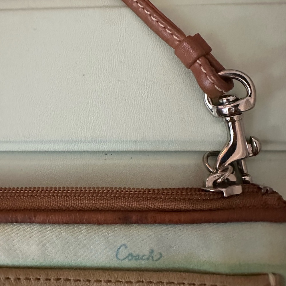 Coach Hampton Watercolor Wristlet • Vintage Pastel Resort Pouch • Beach Vacation - Picture 15 of 16